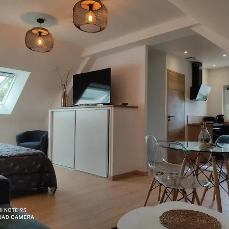 Le Nid De La Baie Apartment Crollon Exterior photo